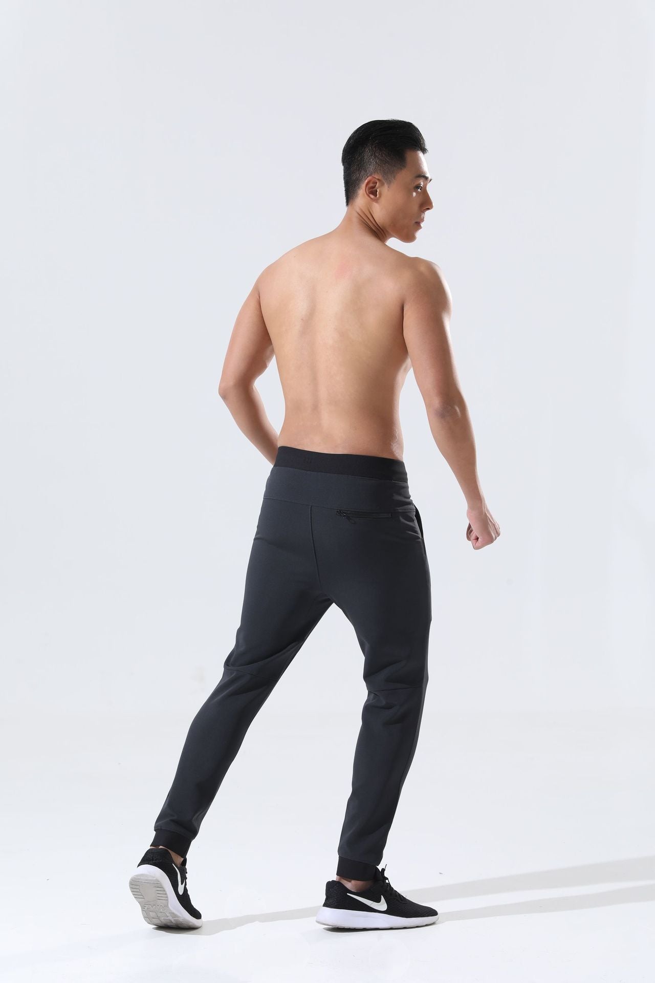 Men’s Black Jogger Pant